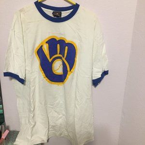 Cooperstown Collector Milwaukee Brewers graphic T 2XL